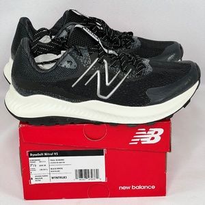 New Balance Women's DynaSoft Nitrel Trail Running Shoe, Black/Moon Dust, 7.5